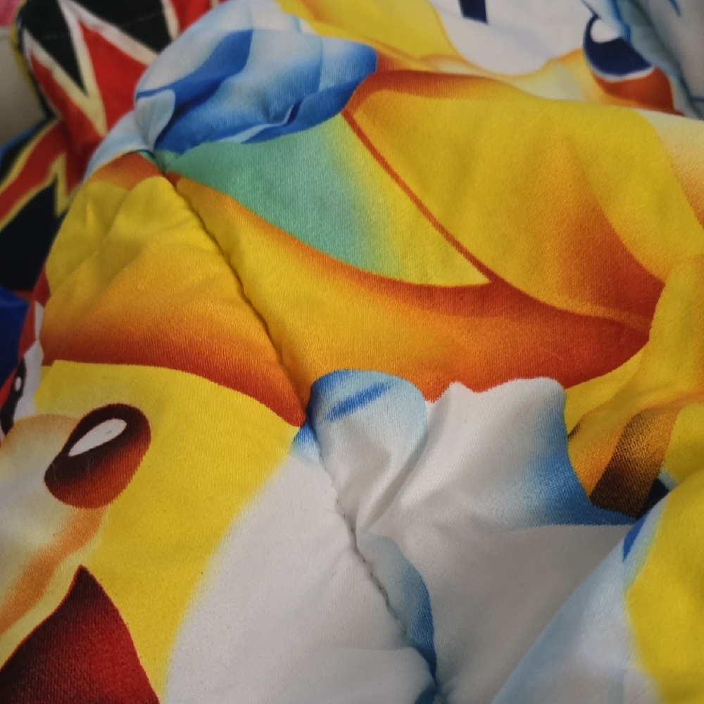 Sonic Editions Yellow and Blue Comforter